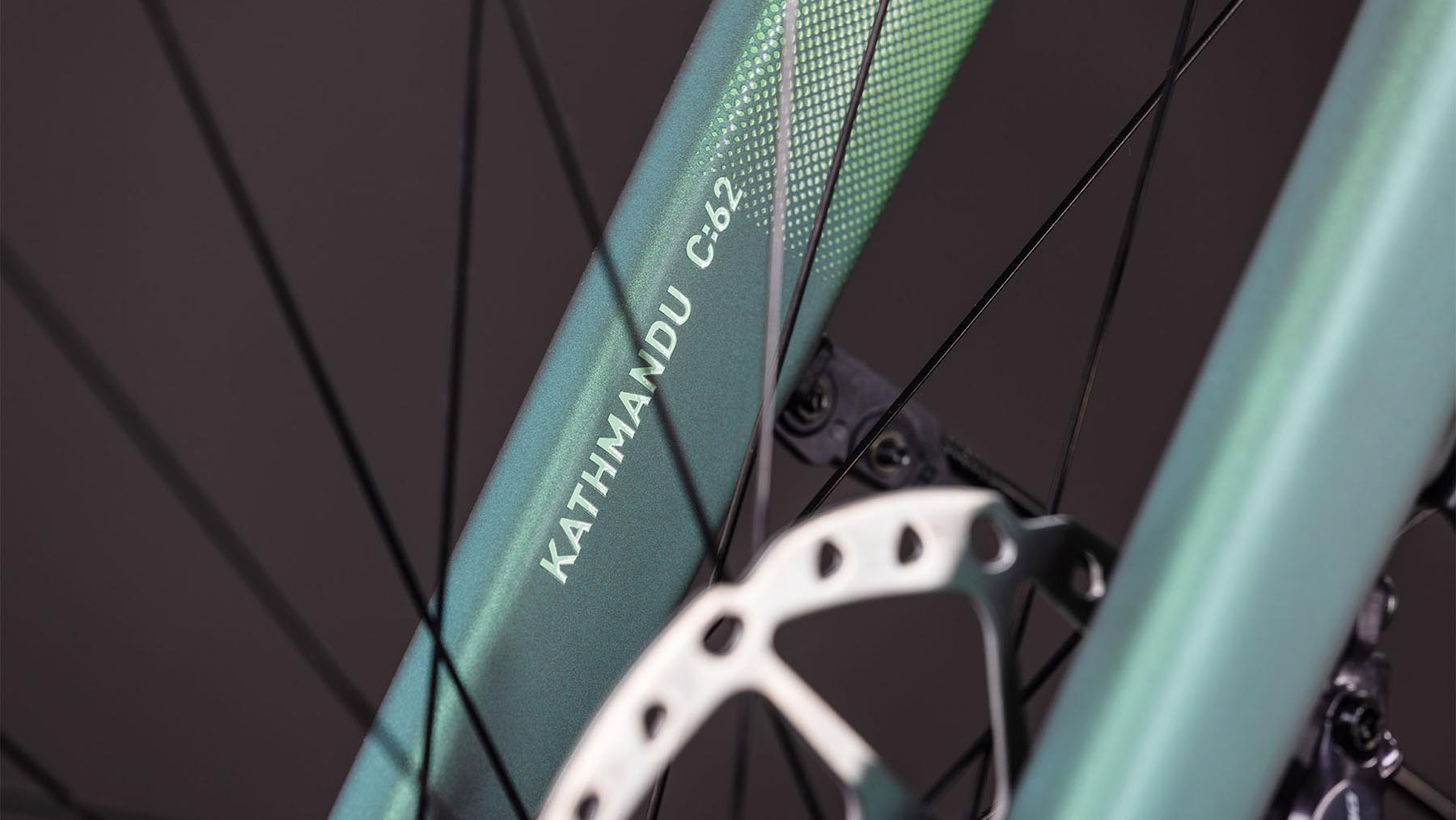 112951E-Cube-Kathmandu-Hybrid-C-62-SLT-400X-seafoam-n-chrome-2026-EBike-Trekkingrad-Tiefeinsteiger-06