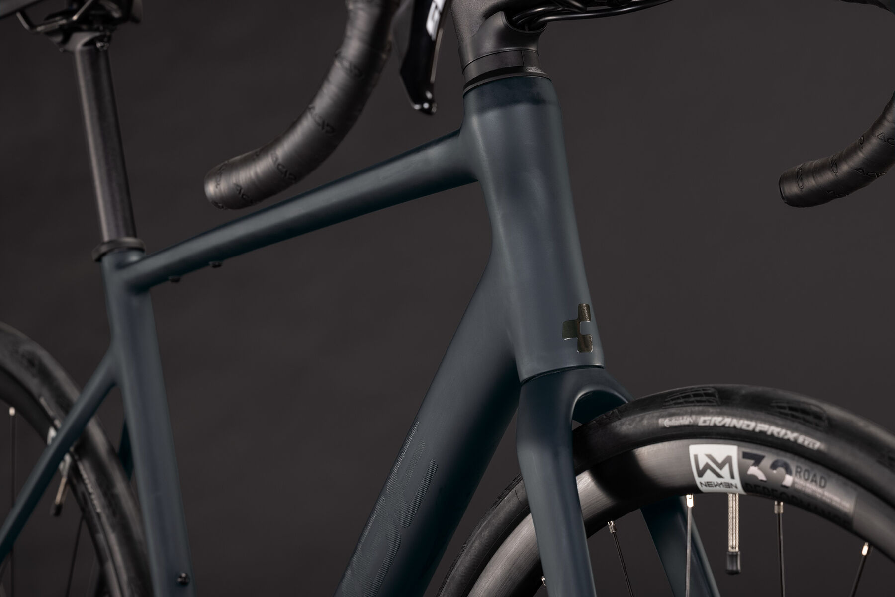 1130600-Cube-Attain-SLX-black-n-chrome-2027-02