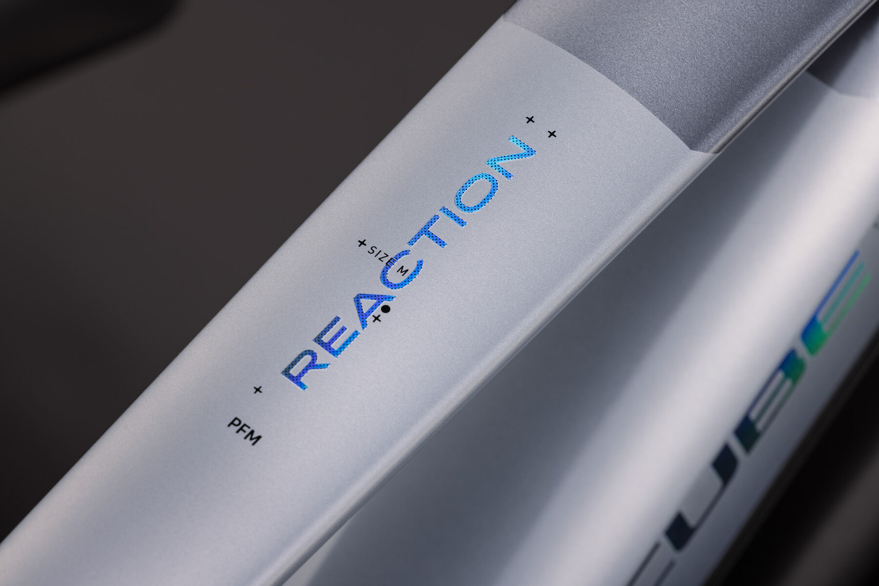 1107050-Cube-Reaction-Hybrid-Performance-720-FE-ashgrey-n-prism-2027-03