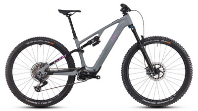 Je ziet een grijze Cube AMS Hybrid fiets met kleurrijke details.